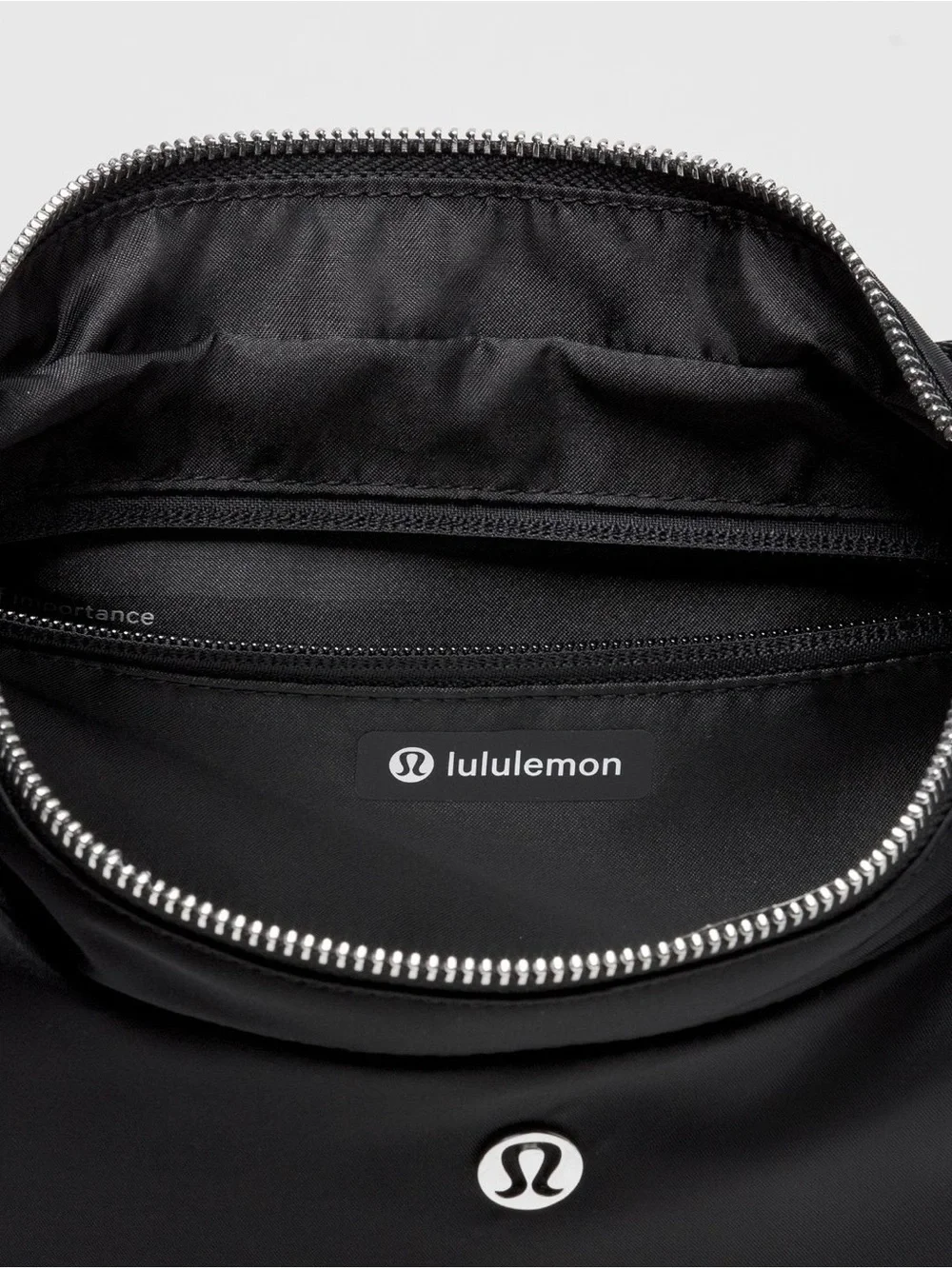 Lululemon City Essentials Shoulder Bag Black